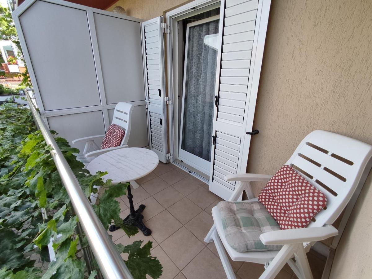 Apartments Samec Izola Exterior photo